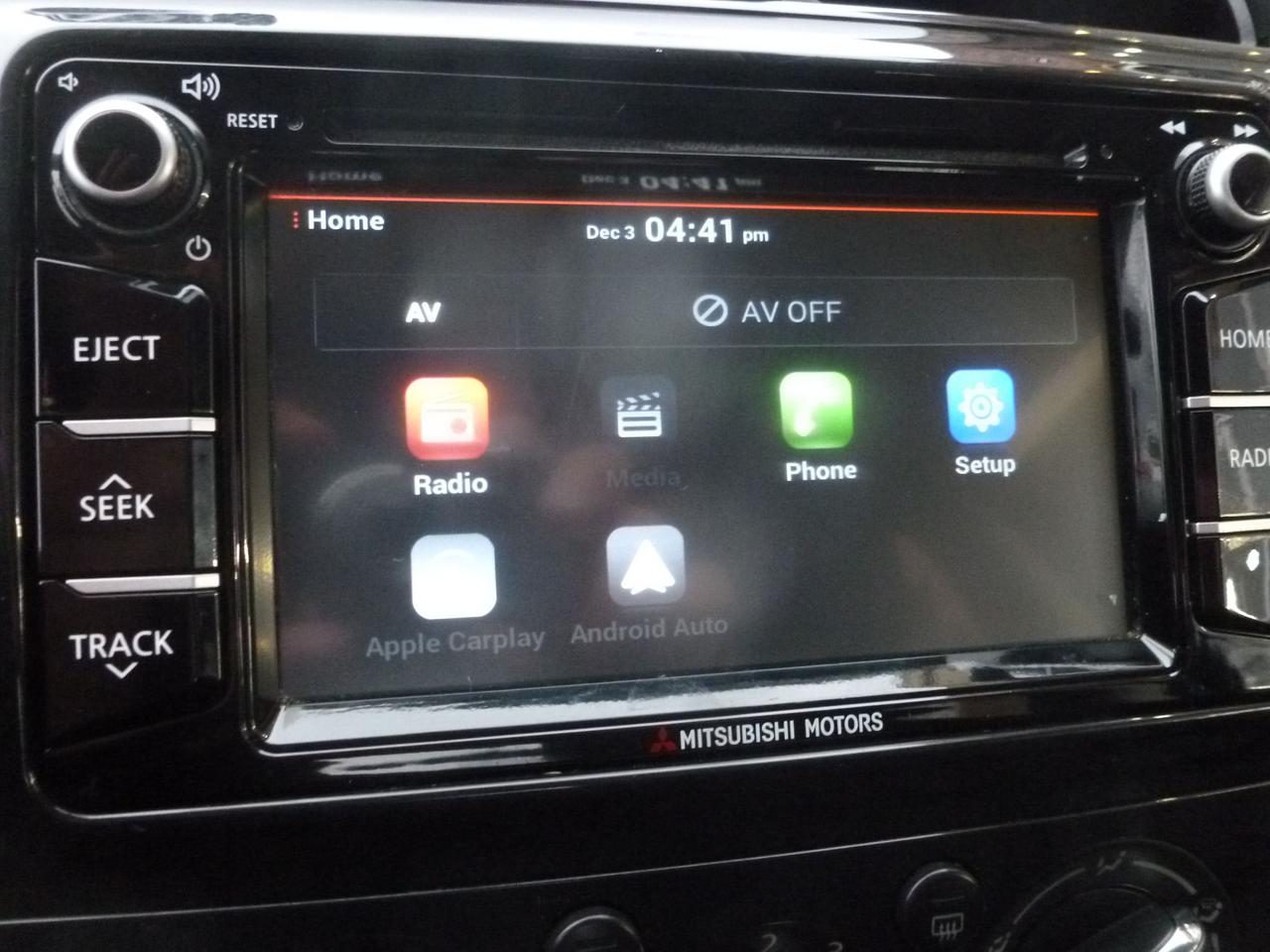 2018 Mitsubishi Mirage ES Photo