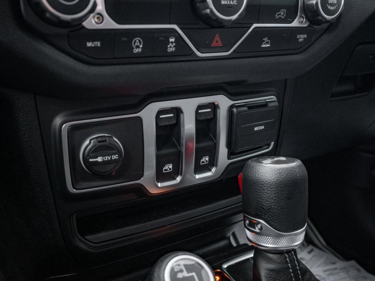 2026 Jeep Wrangler SPORT Photo