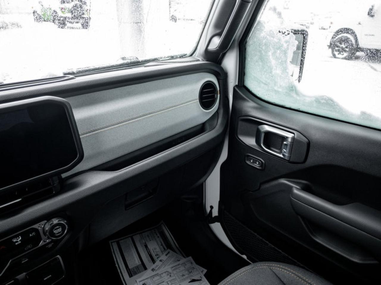 2026 Jeep Wrangler SPORT Photo