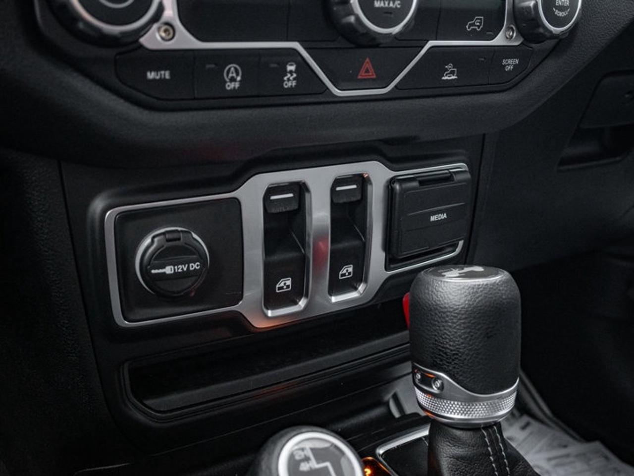 2026 Jeep Wrangler SPORT Photo