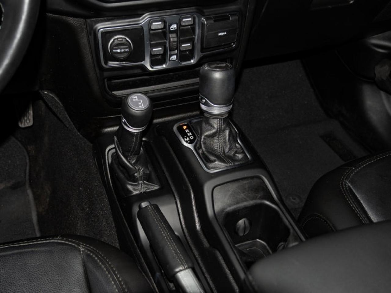 2021 Jeep Wrangler UNLIMITED ALTITUDE Photo