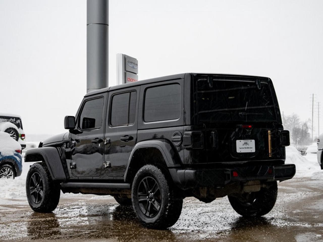 2021 Jeep Wrangler UNLIMITED ALTITUDE Photo