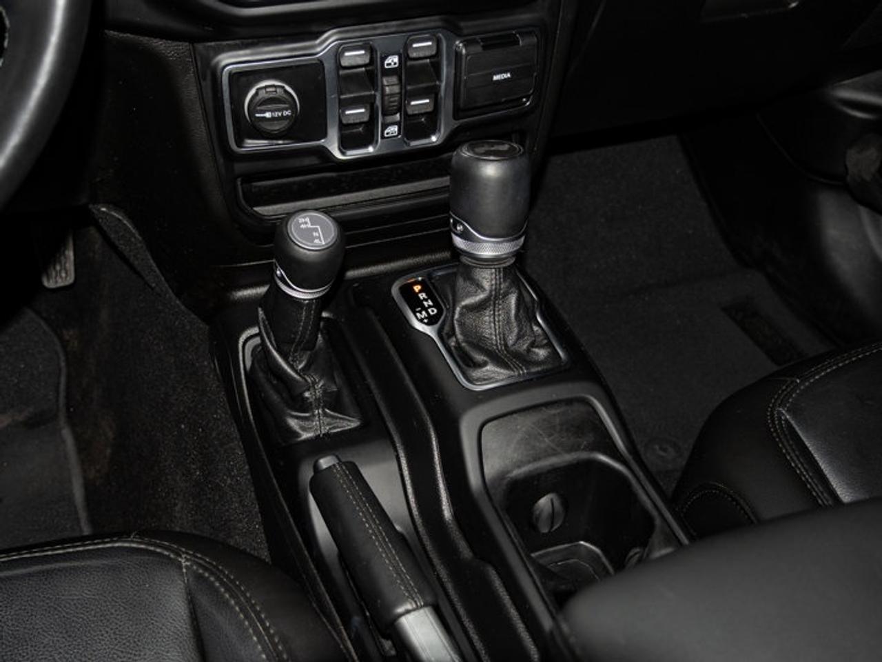 2021 Jeep Wrangler UNLIMITED ALTITUDE Photo