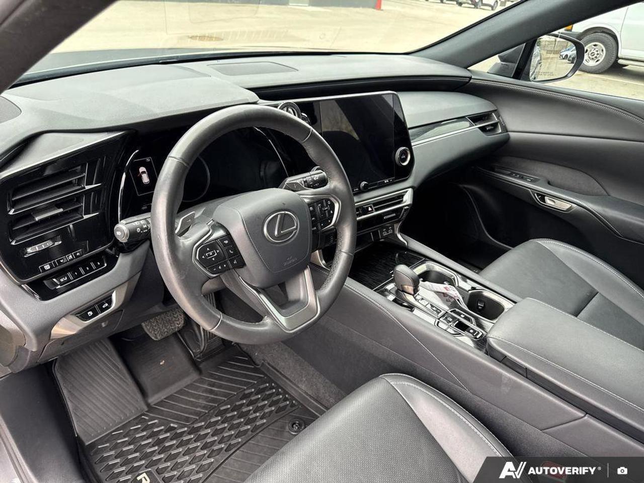 2024 Lexus RX RX 350h Photo