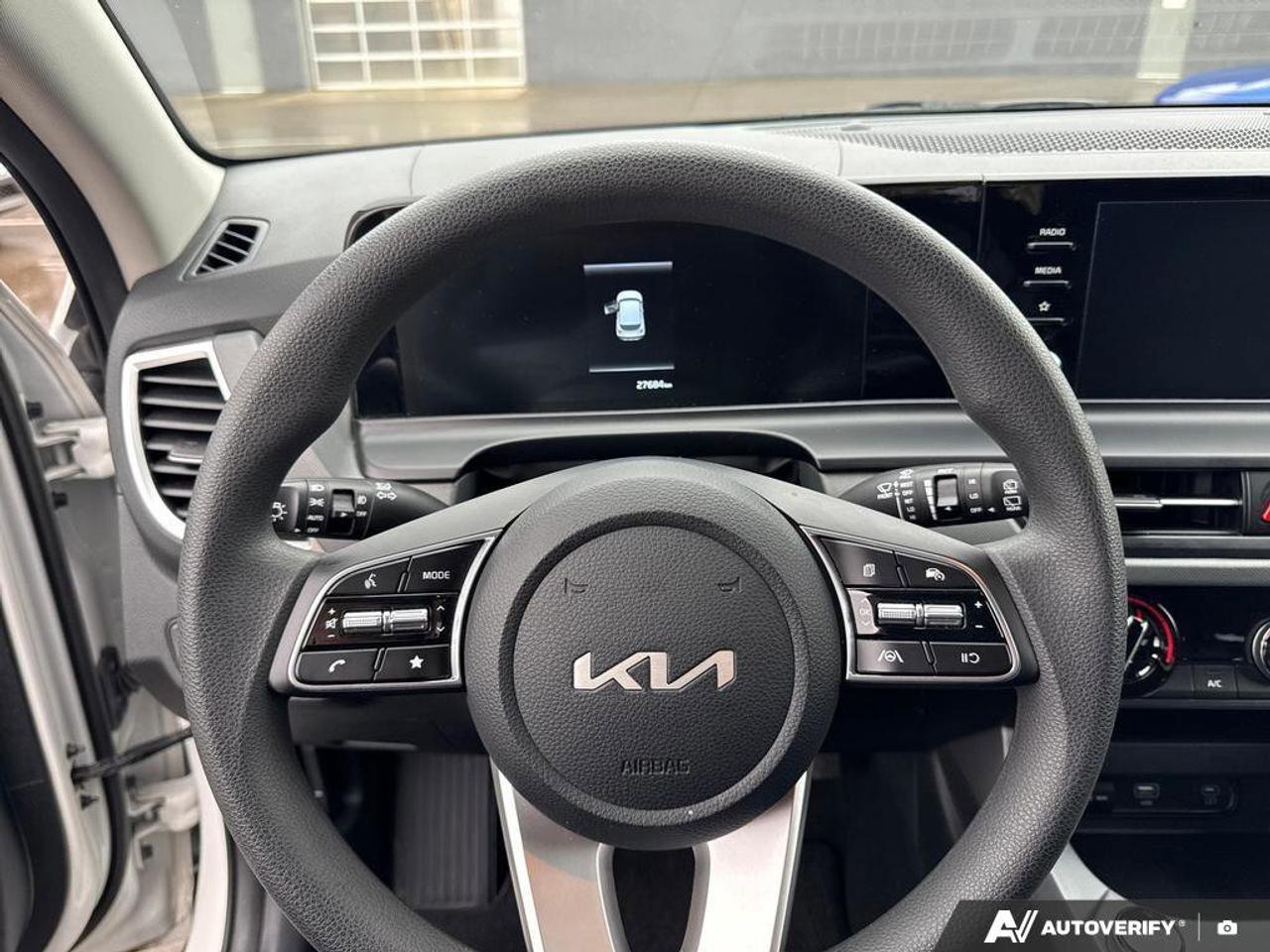 2025 Kia Seltos LX Photo