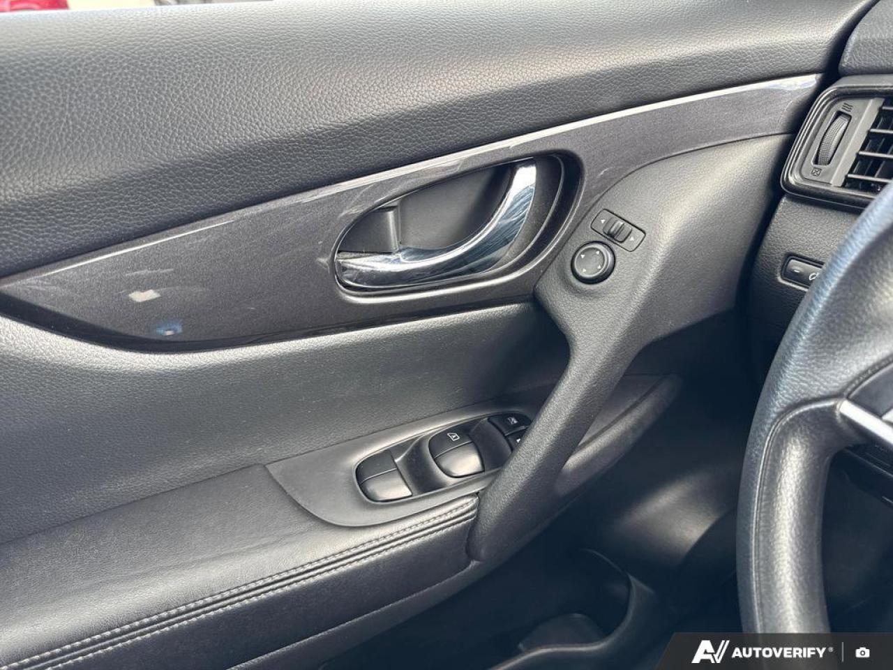 2018 Nissan Rogue S AWD   No Accident   Heated Seats   Backup Cam Photo