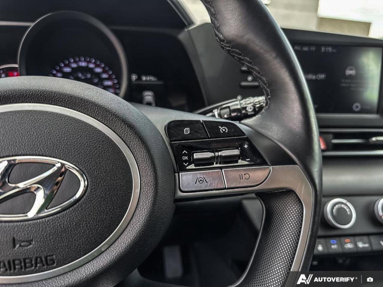 2023 Hyundai Elantra Preferred   Carplay   Heated Seats Photo
