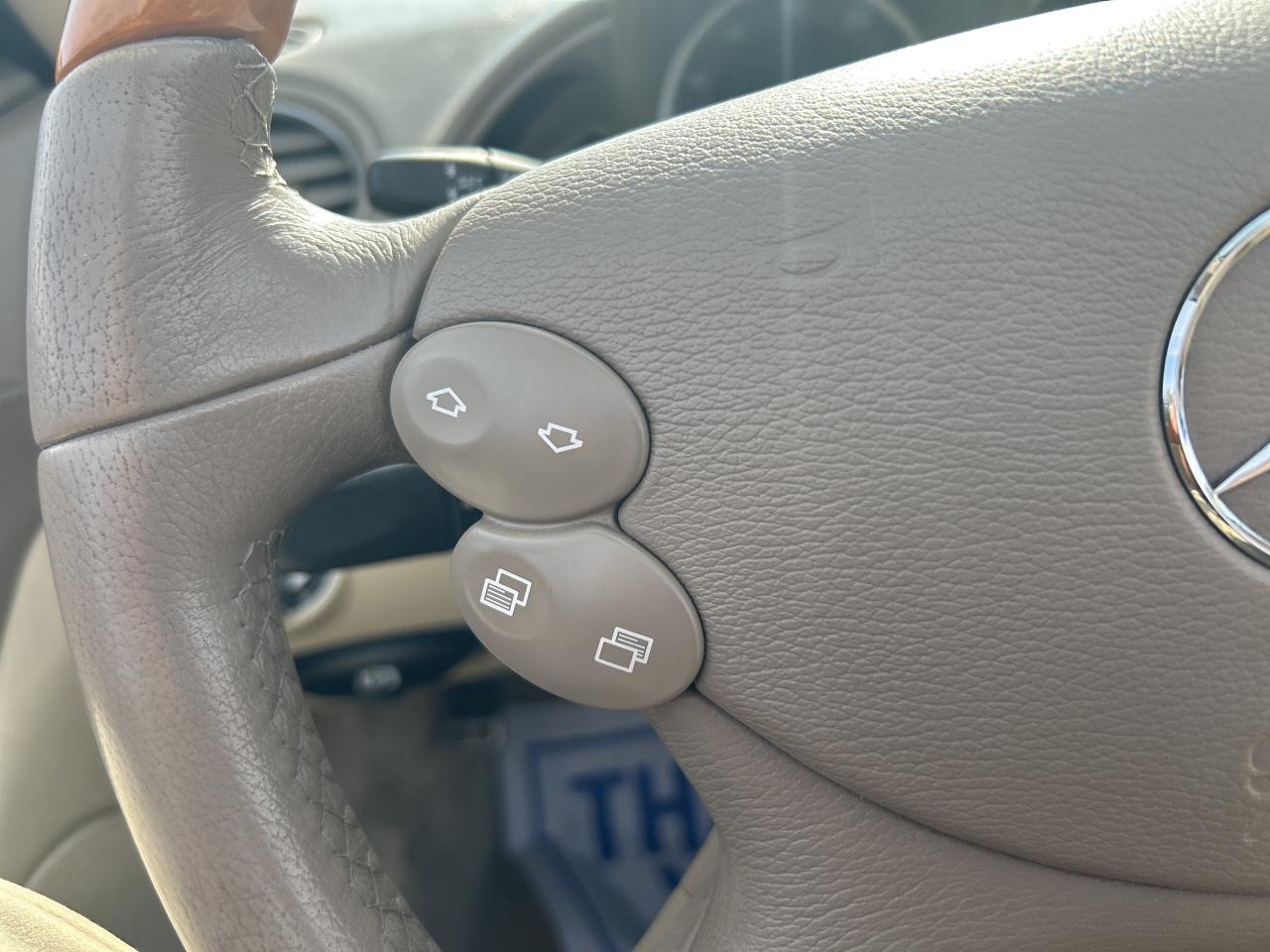 2005 Mercedes-Benz SL-Class 5.0L Photo