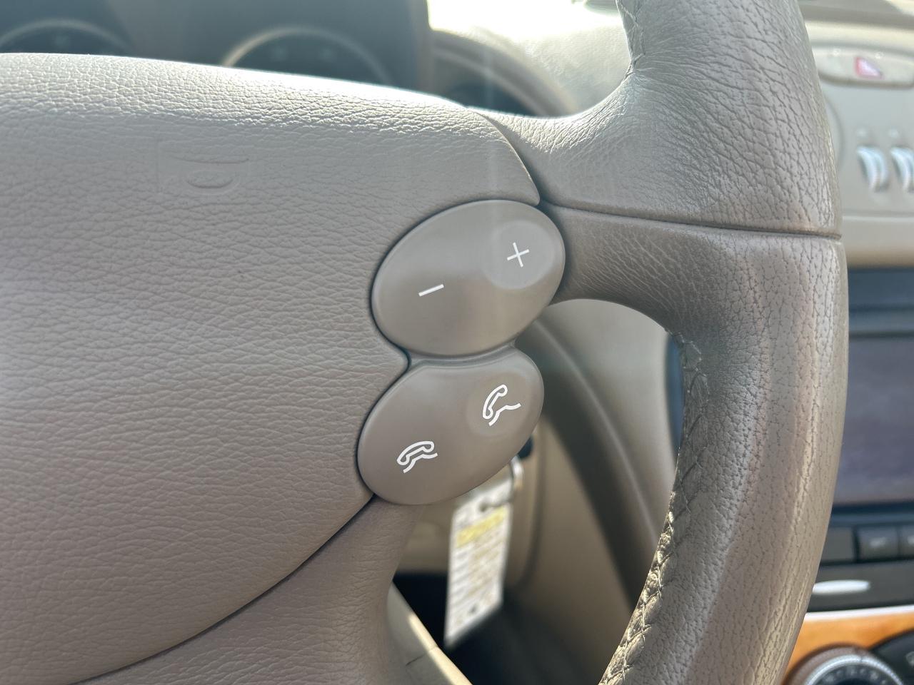 2005 Mercedes-Benz SL-Class 5.0L Photo