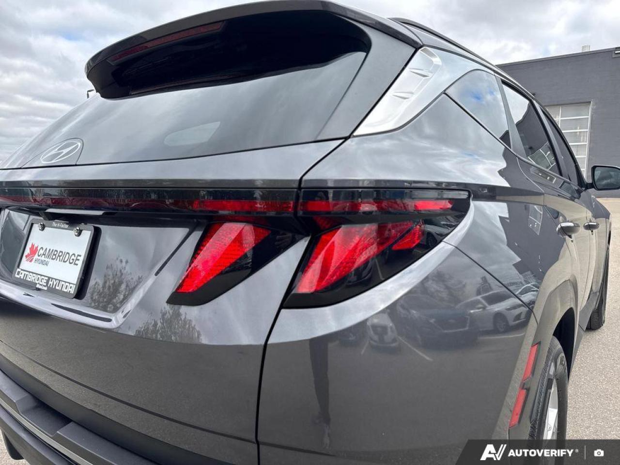 2022 Hyundai Tucson Preferred   Heated Seats   Carplay   Safety Suite Photo