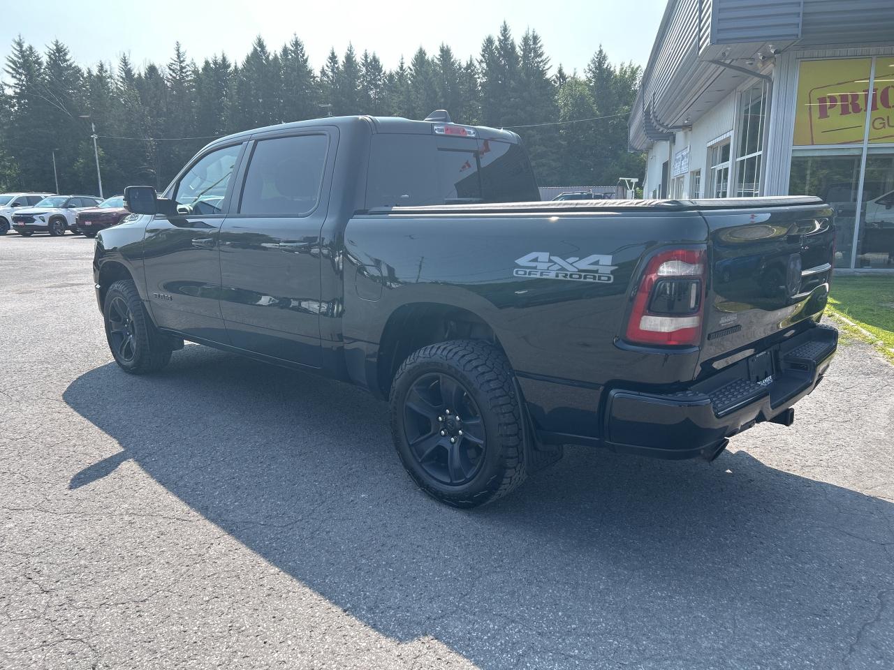 2023 RAM 1500 Big Horn Photo4