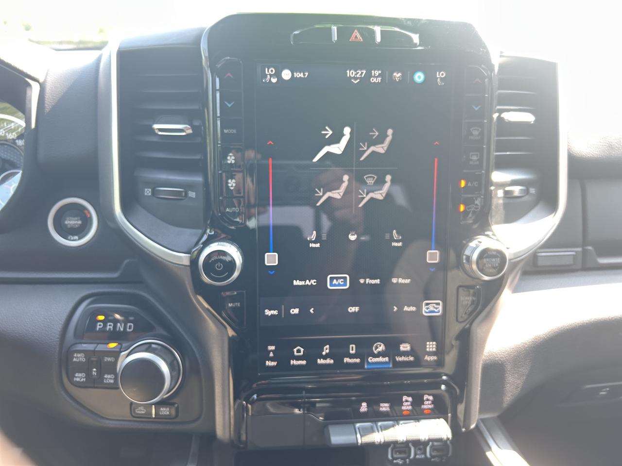 2023 RAM 1500 Big Horn Photo