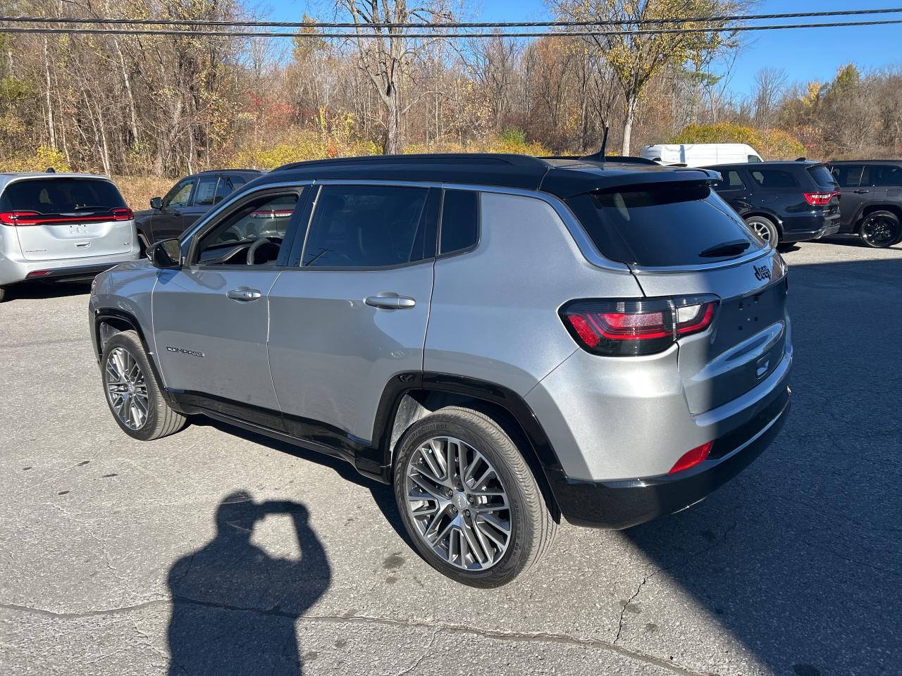 2023 Jeep Compass Limited EXTENDED WARRANTY Photo