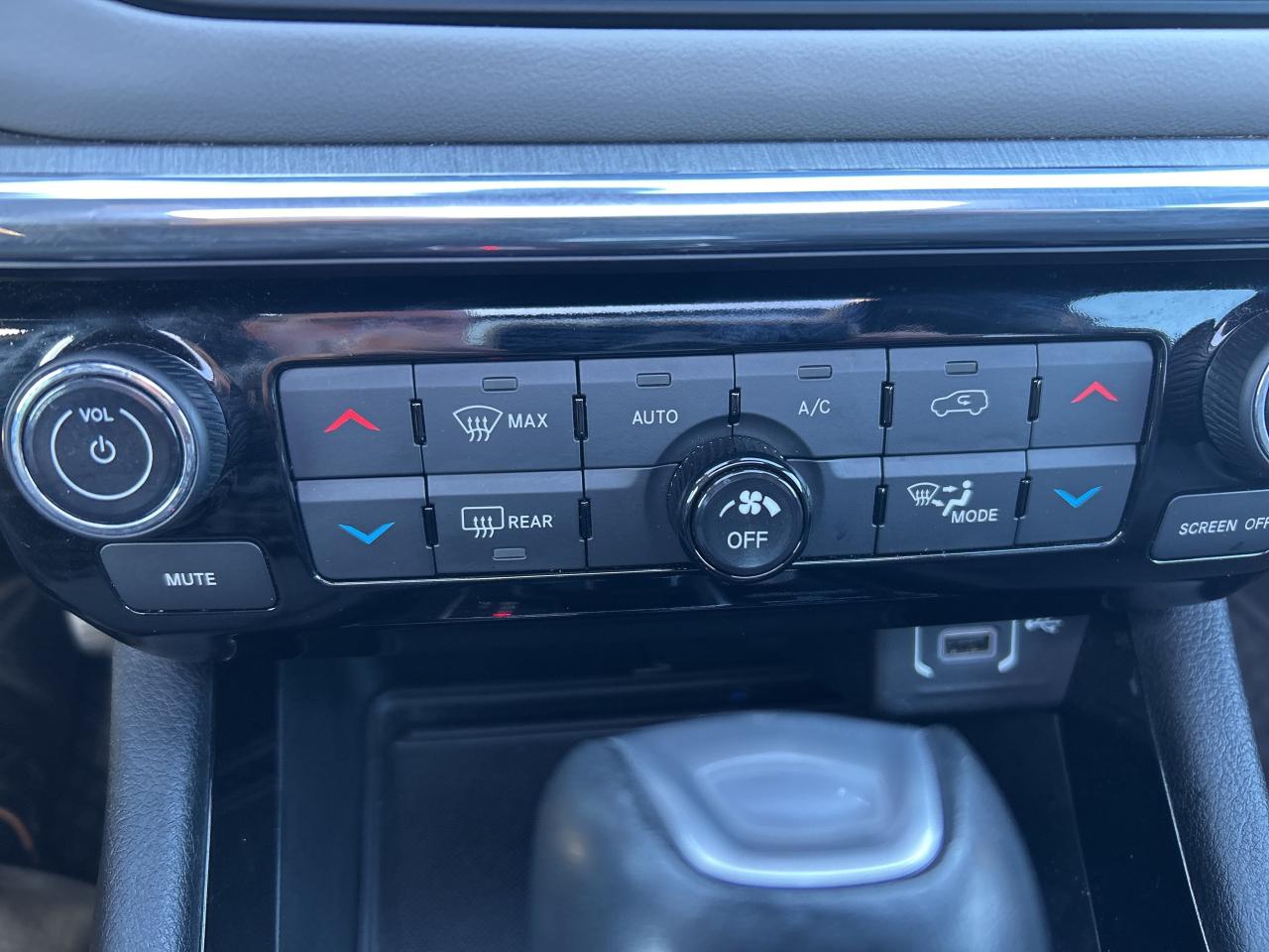 2023 Jeep Compass Limited EXTENDED WARRANTY Photo