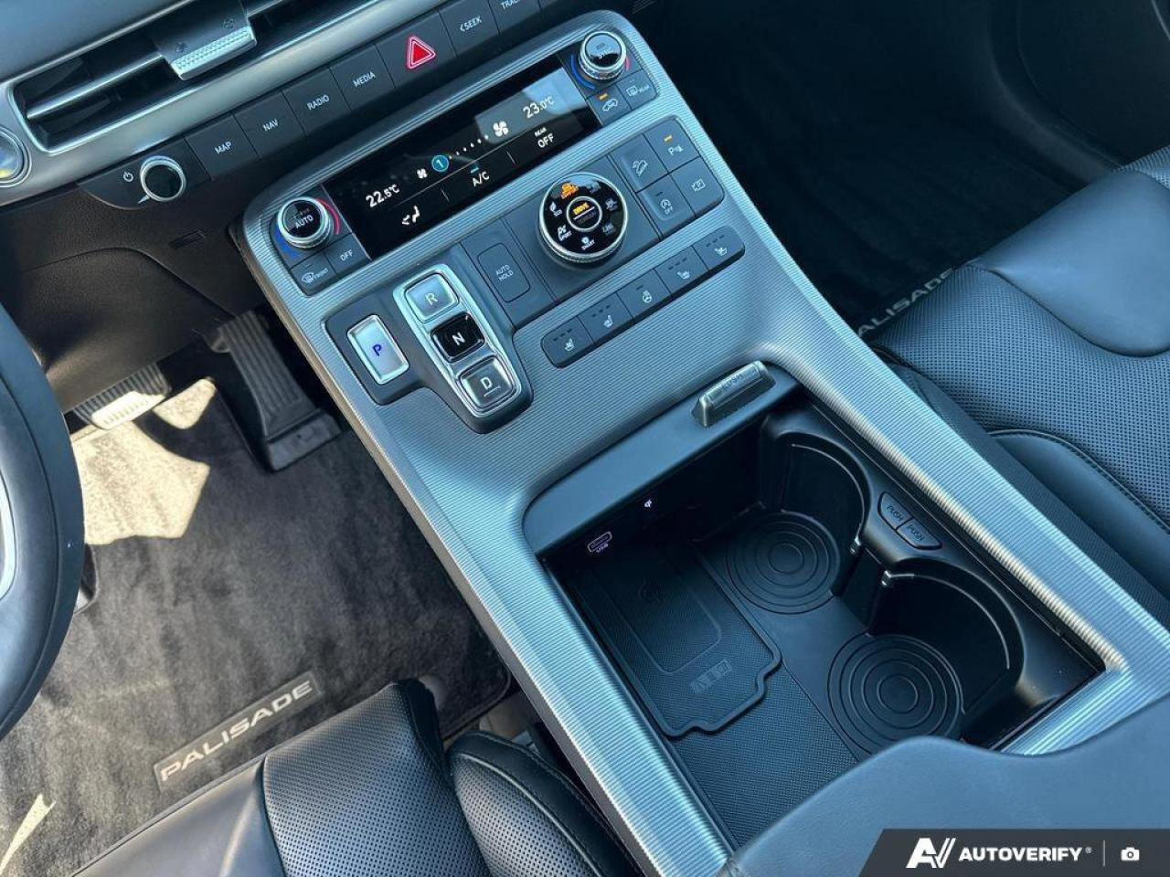 2025 Hyundai PALISADE Ultimate Calligraphy AWD   Nappa Leather   7-Passe Photo