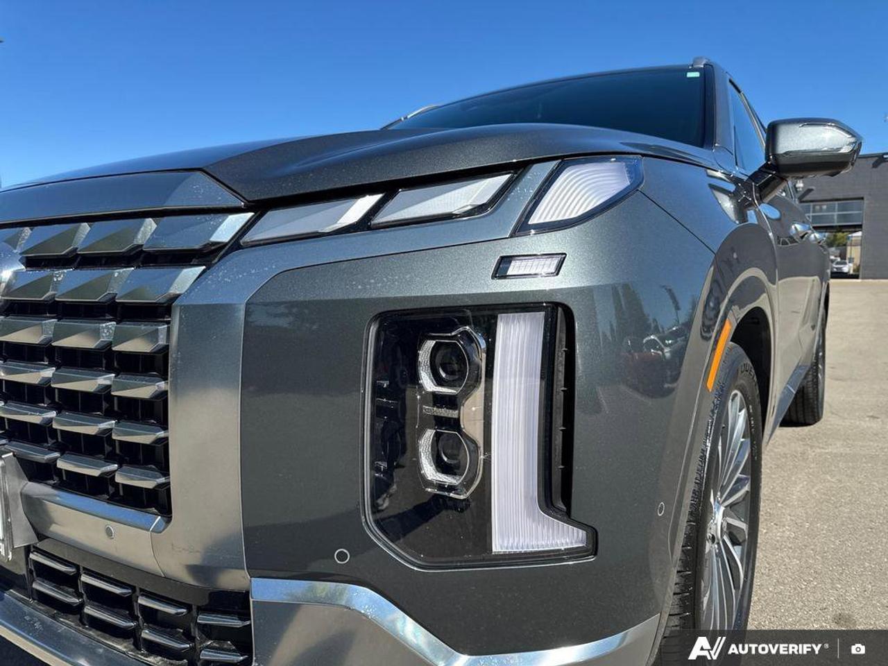 2025 Hyundai PALISADE Ultimate Calligraphy AWD   Nappa Leather   7-Passe Photo