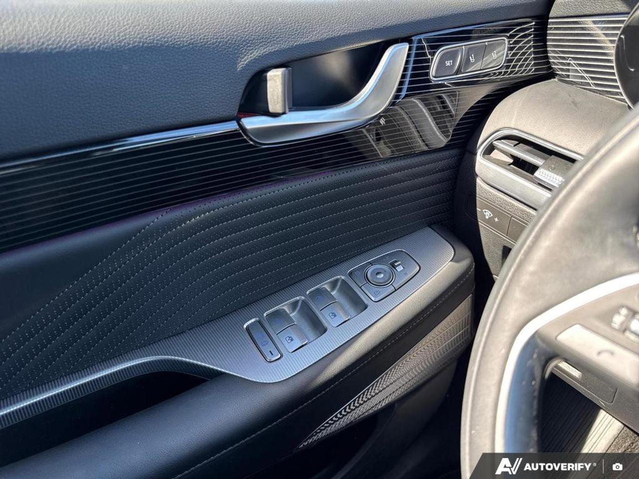 2025 Hyundai PALISADE Ultimate Calligraphy AWD   Nappa Leather   7-Passe Photo