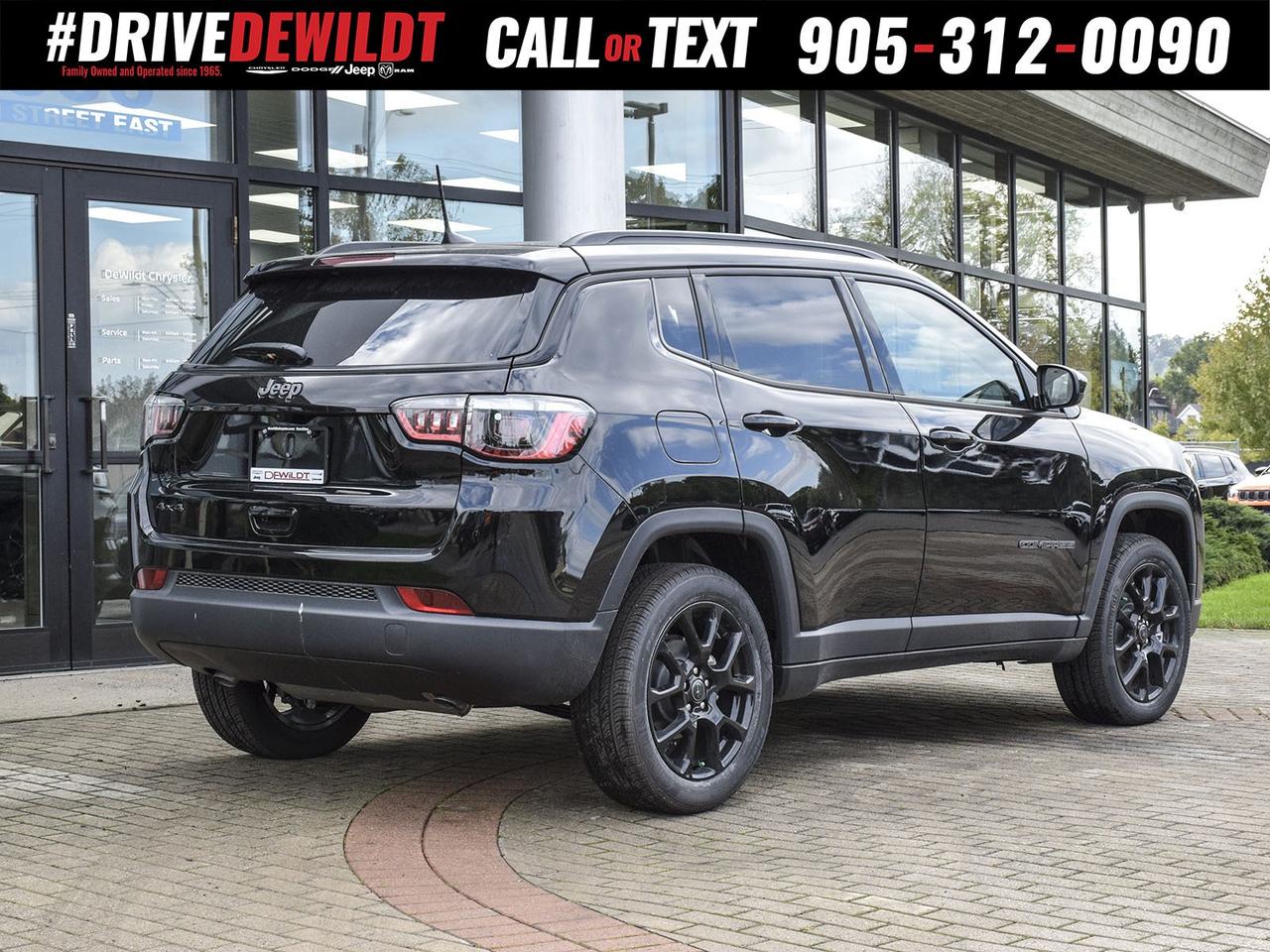 2025 Jeep Compass ALTITUDE   NEW CAR RATES   PANO ROOF Photo