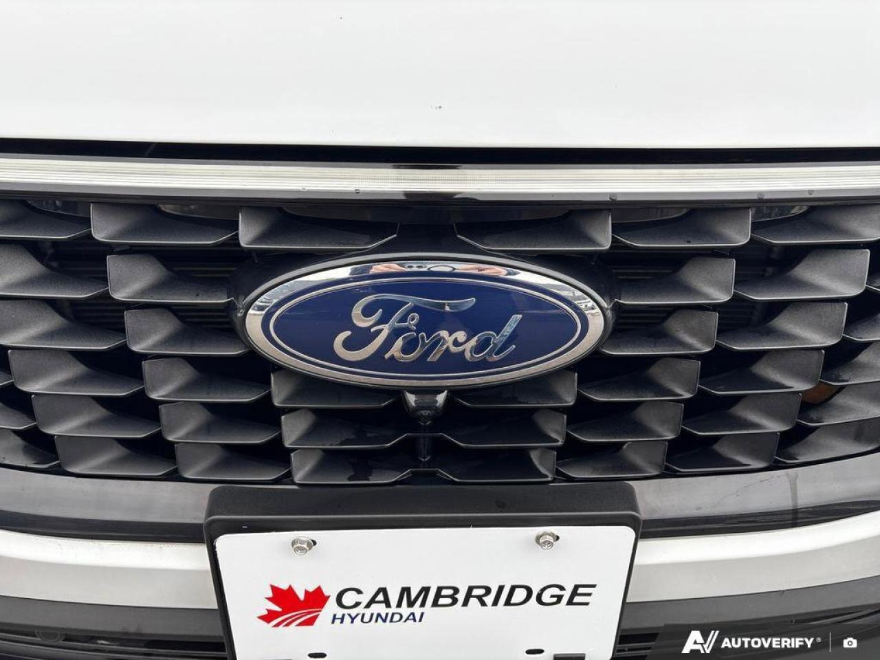 2023 Ford Escape PHEV Photo