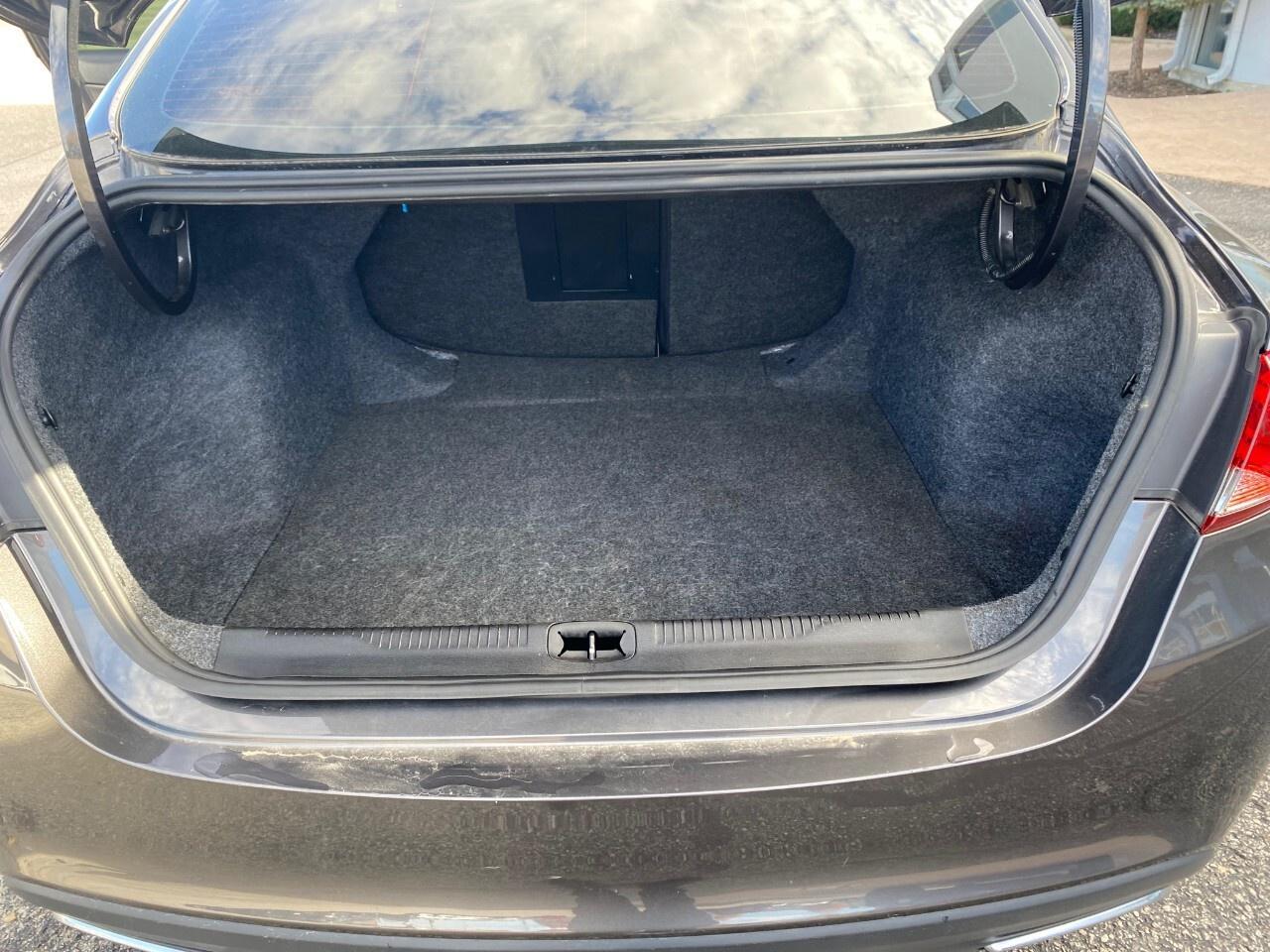 2015 Chrysler 200 4dr Sdn S AWD Photo