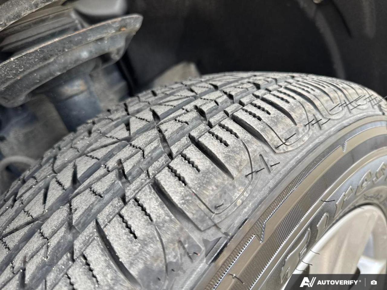 2024 Toyota RAV4 Hybrid XLE AWD   Sunroof   Heated Seats   Carplay Photo