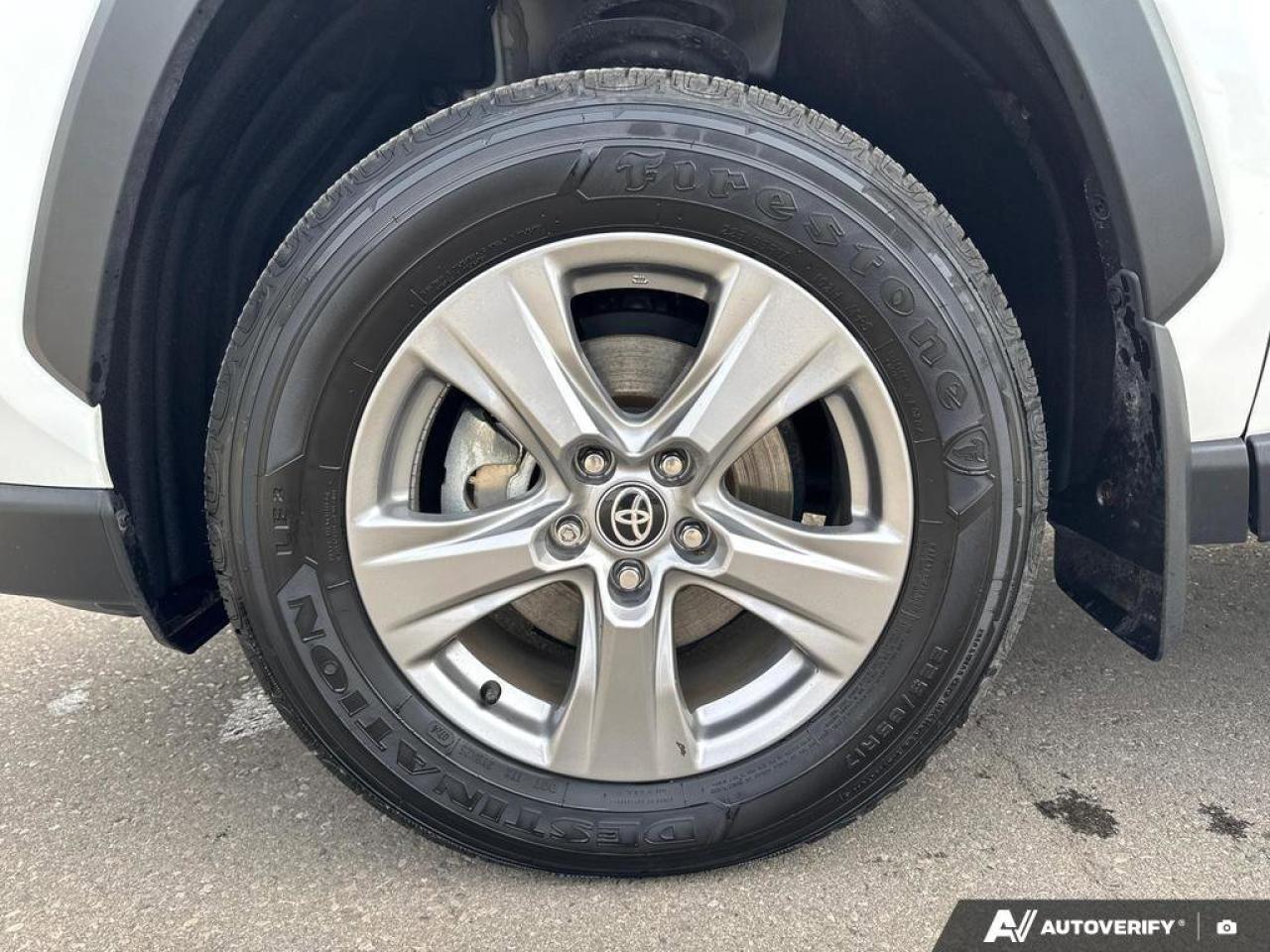 2024 Toyota RAV4 Hybrid XLE AWD   Sunroof   Heated Seats   Carplay Photo