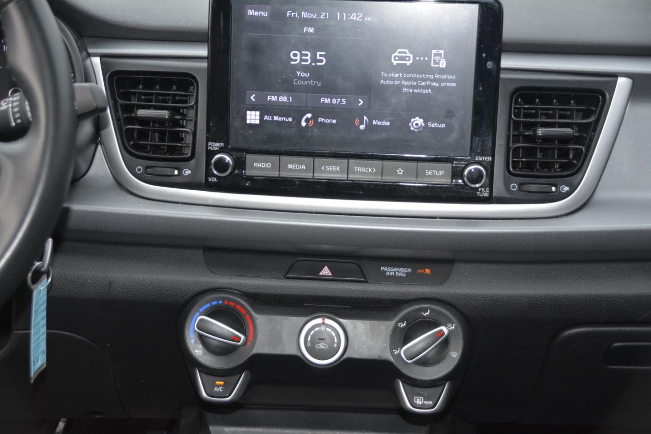 2023 Kia Rio 5-door S Photo