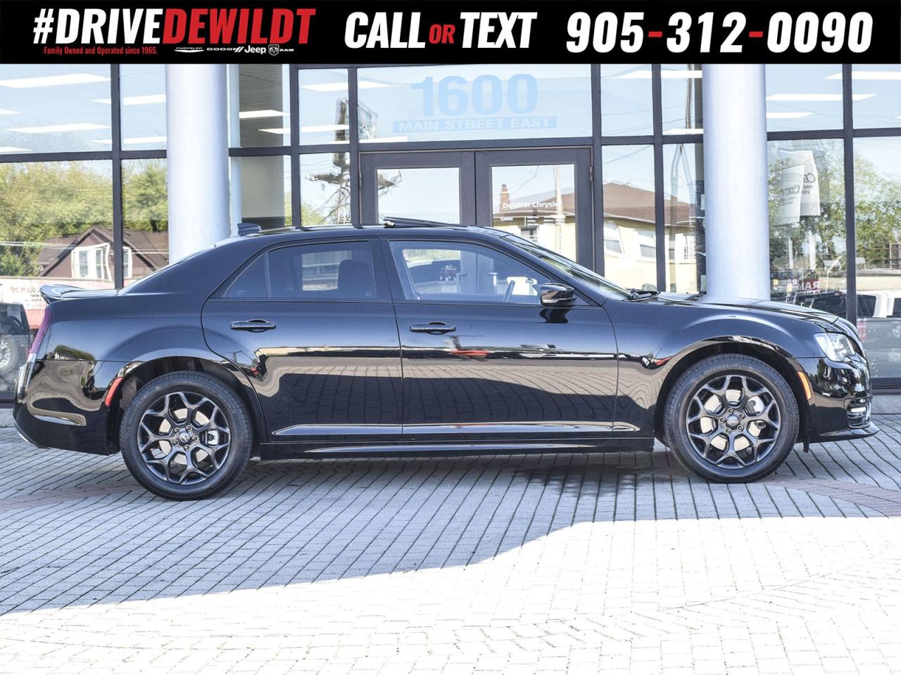 2021 Chrysler 300 300S   ALL WHEEL DRIVE   PANORAMIC SUNROOF Photo