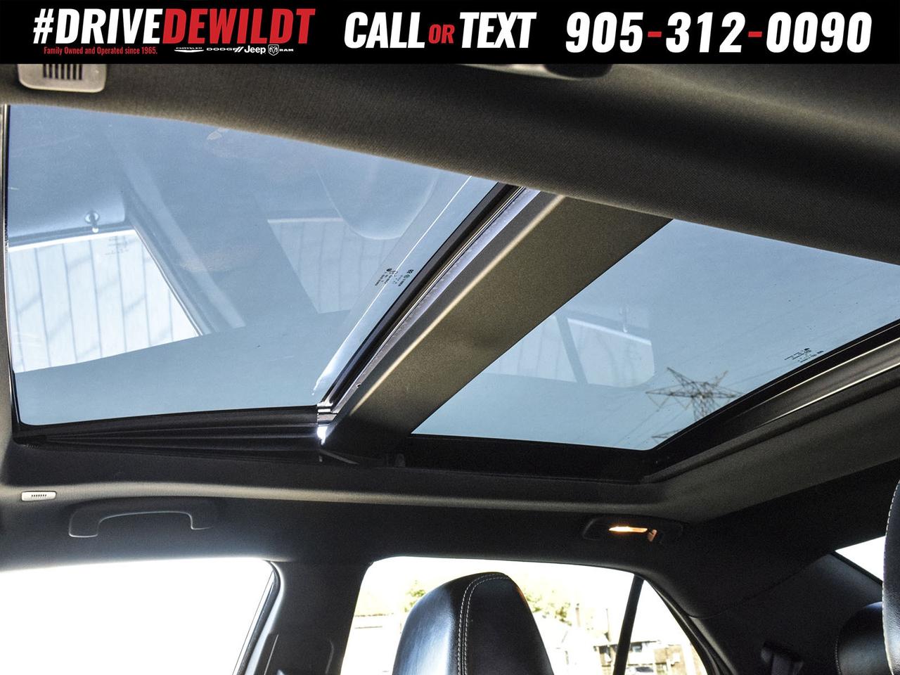 2021 Chrysler 300 300S   ALL WHEEL DRIVE   PANORAMIC SUNROOF Photo