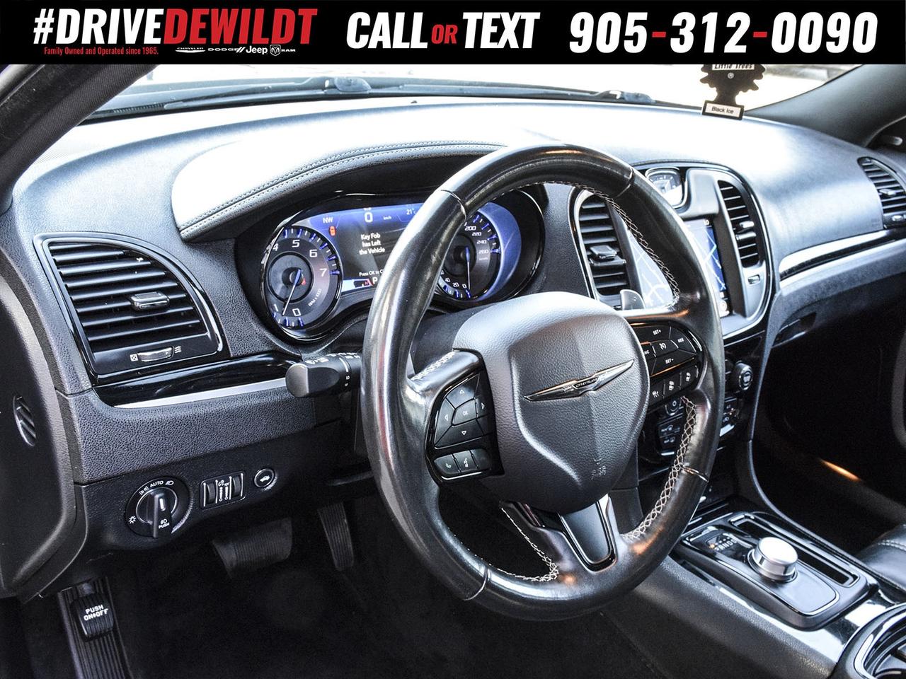 2021 Chrysler 300 300S   ALL WHEEL DRIVE   PANORAMIC SUNROOF Photo