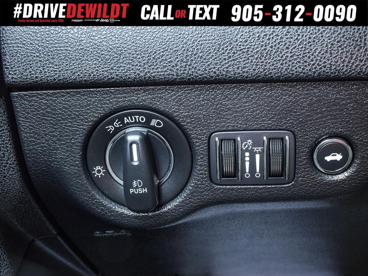 2021 Chrysler 300 300S   ALL WHEEL DRIVE   PANORAMIC SUNROOF Photo