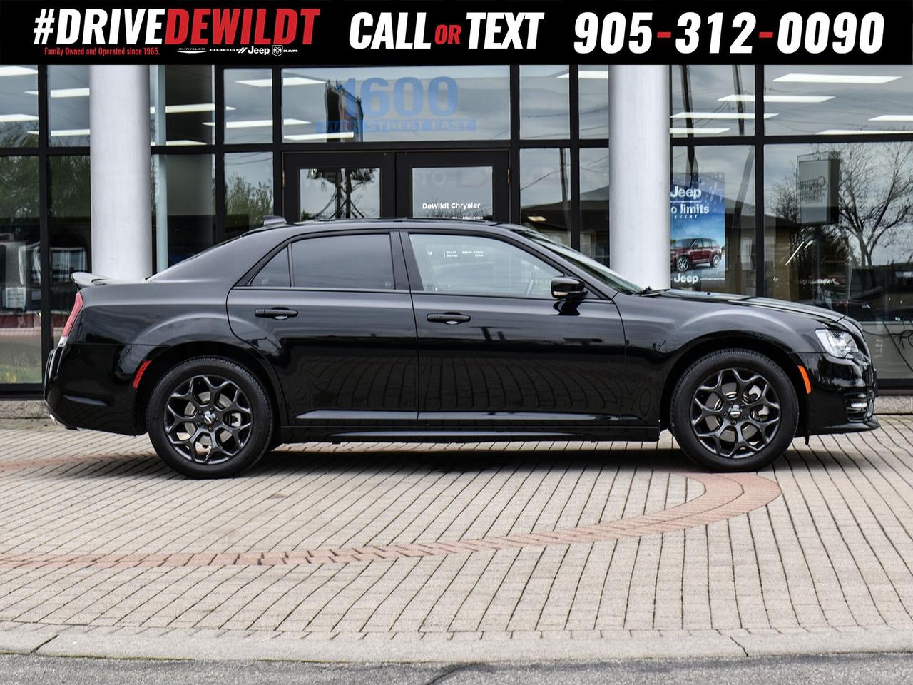 2021 Chrysler 300 300S   ALL WHEEL DRIVE   PANORAMIC SUNROOF Photo