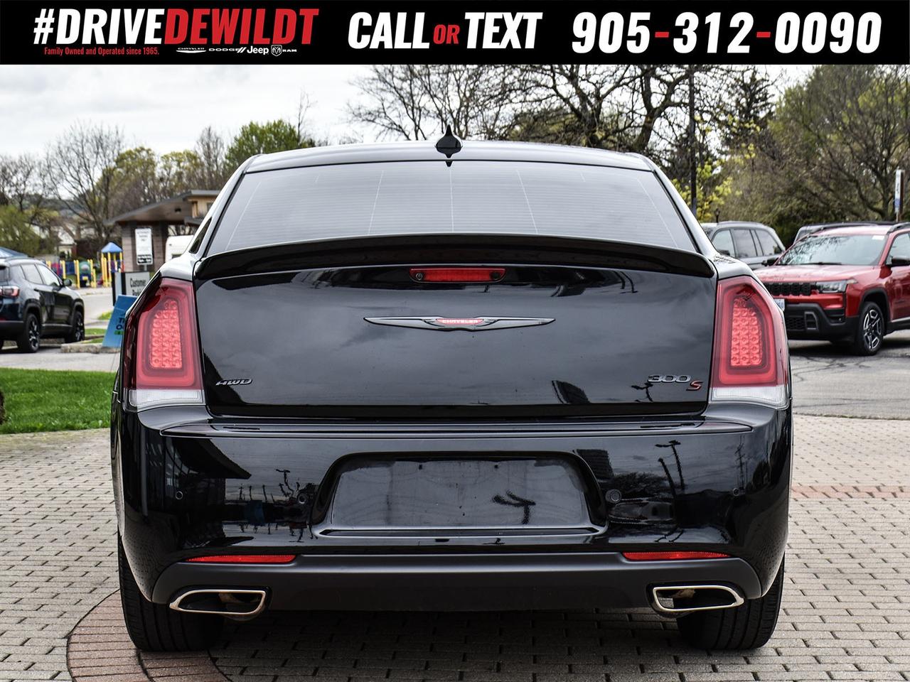 2021 Chrysler 300 300S   ALL WHEEL DRIVE   PANORAMIC SUNROOF Photo