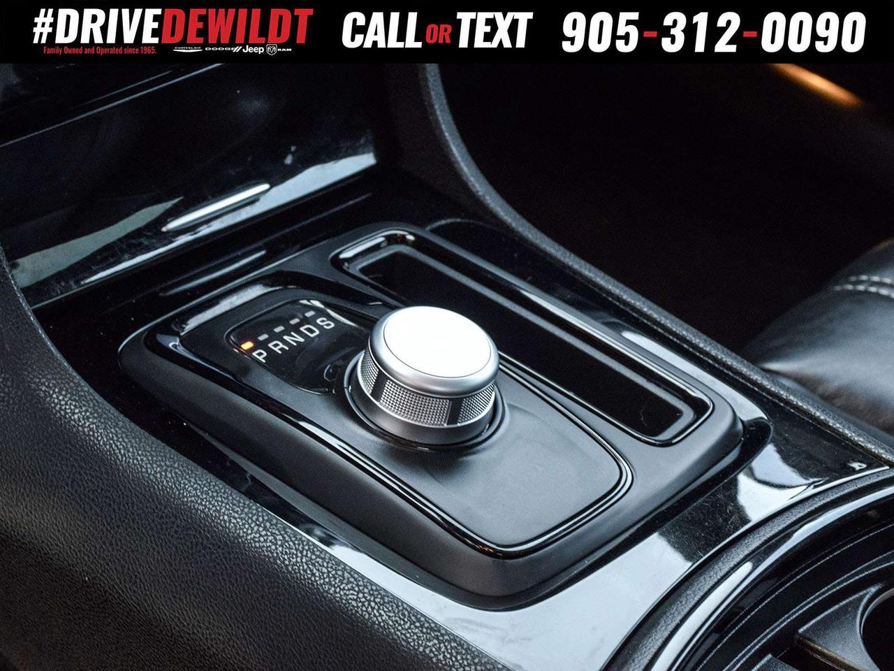 2021 Chrysler 300 300S   ALL WHEEL DRIVE   PANORAMIC SUNROOF Photo