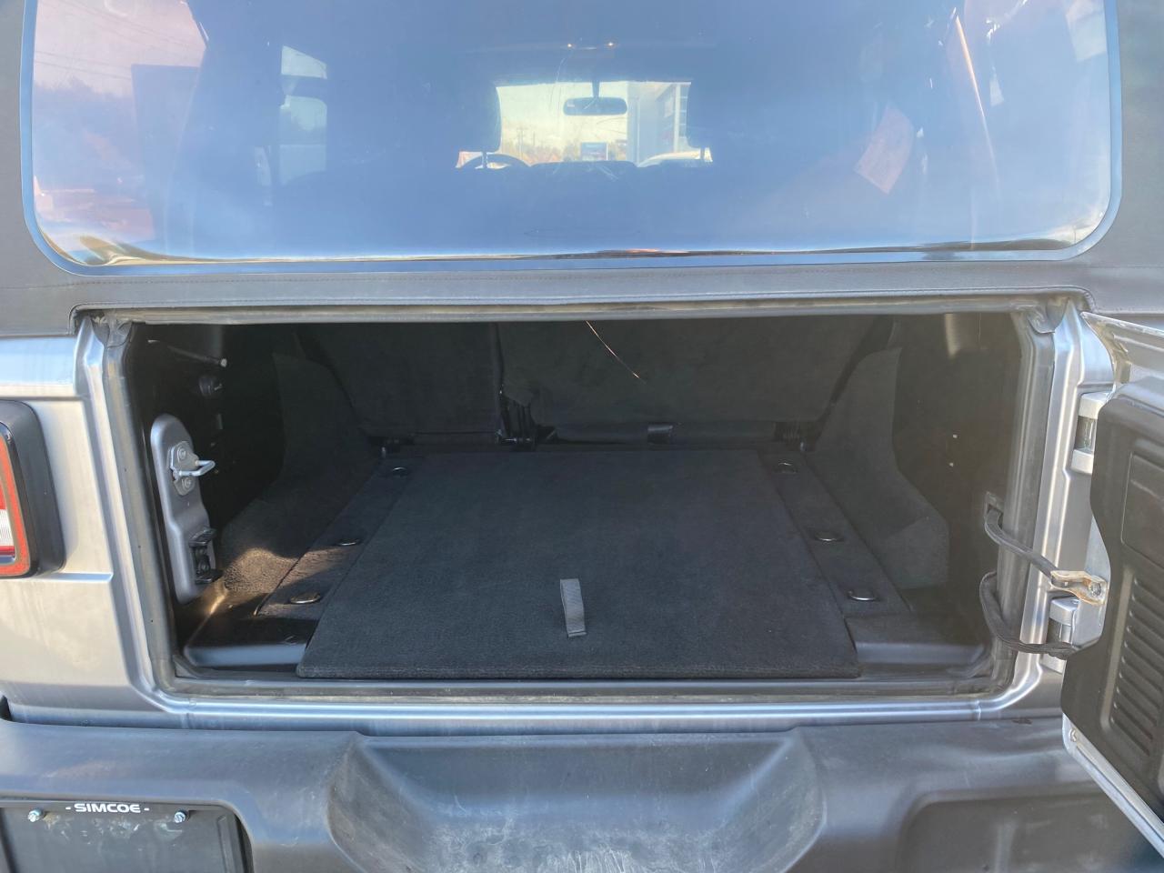 2019 Jeep WRANGLER UNLIMITED Sport Photo