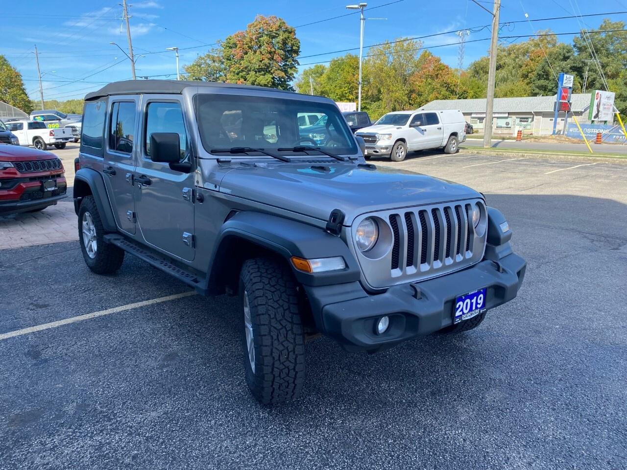 2019 Jeep WRANGLER UNLIMITED Sport 4x4 Photo