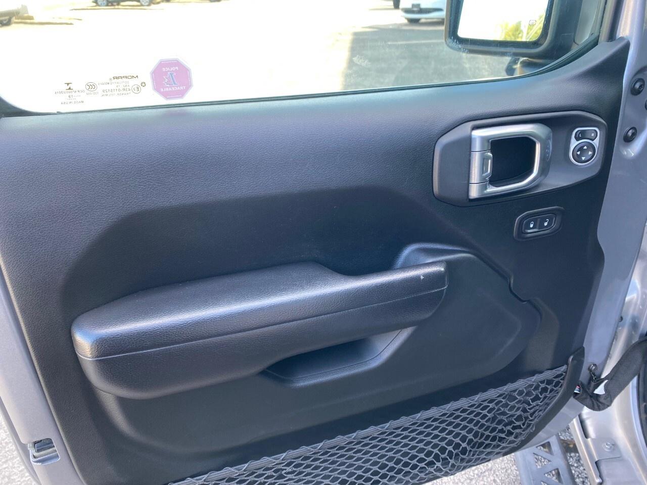 2019 Jeep WRANGLER UNLIMITED Sport 4x4 Photo