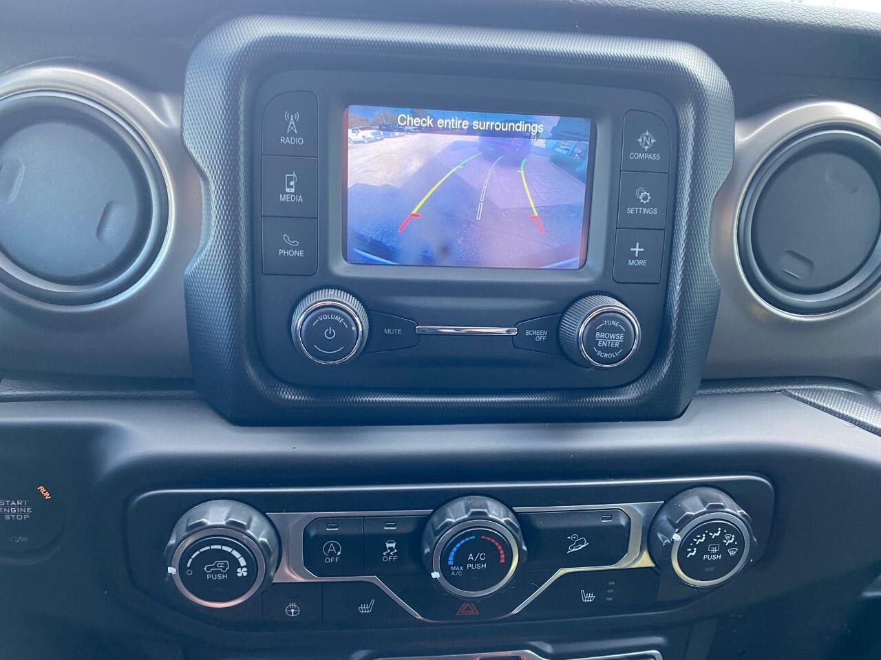 2019 Jeep WRANGLER UNLIMITED Sport 4x4 Photo