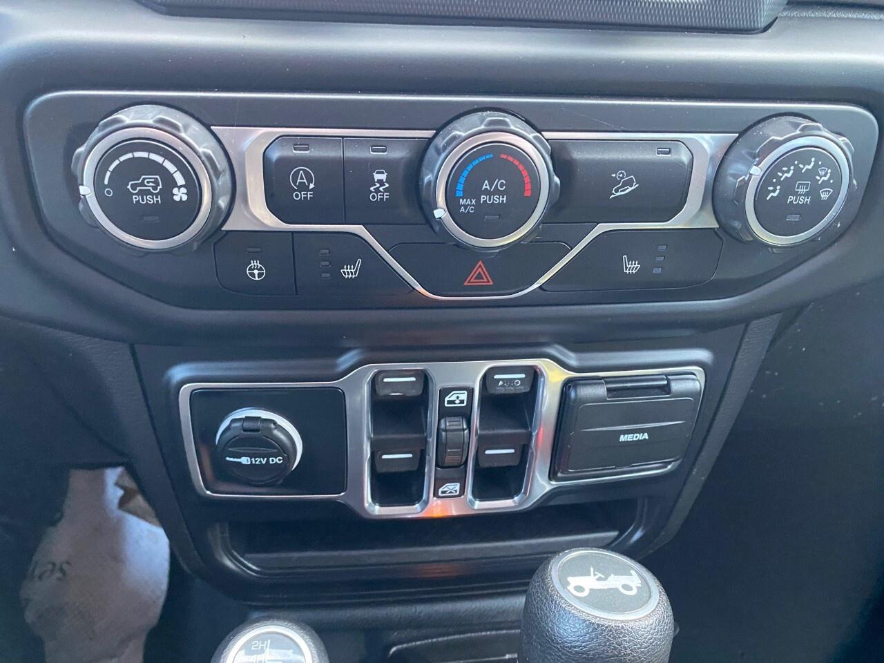 2019 Jeep WRANGLER UNLIMITED Sport 4x4 Photo