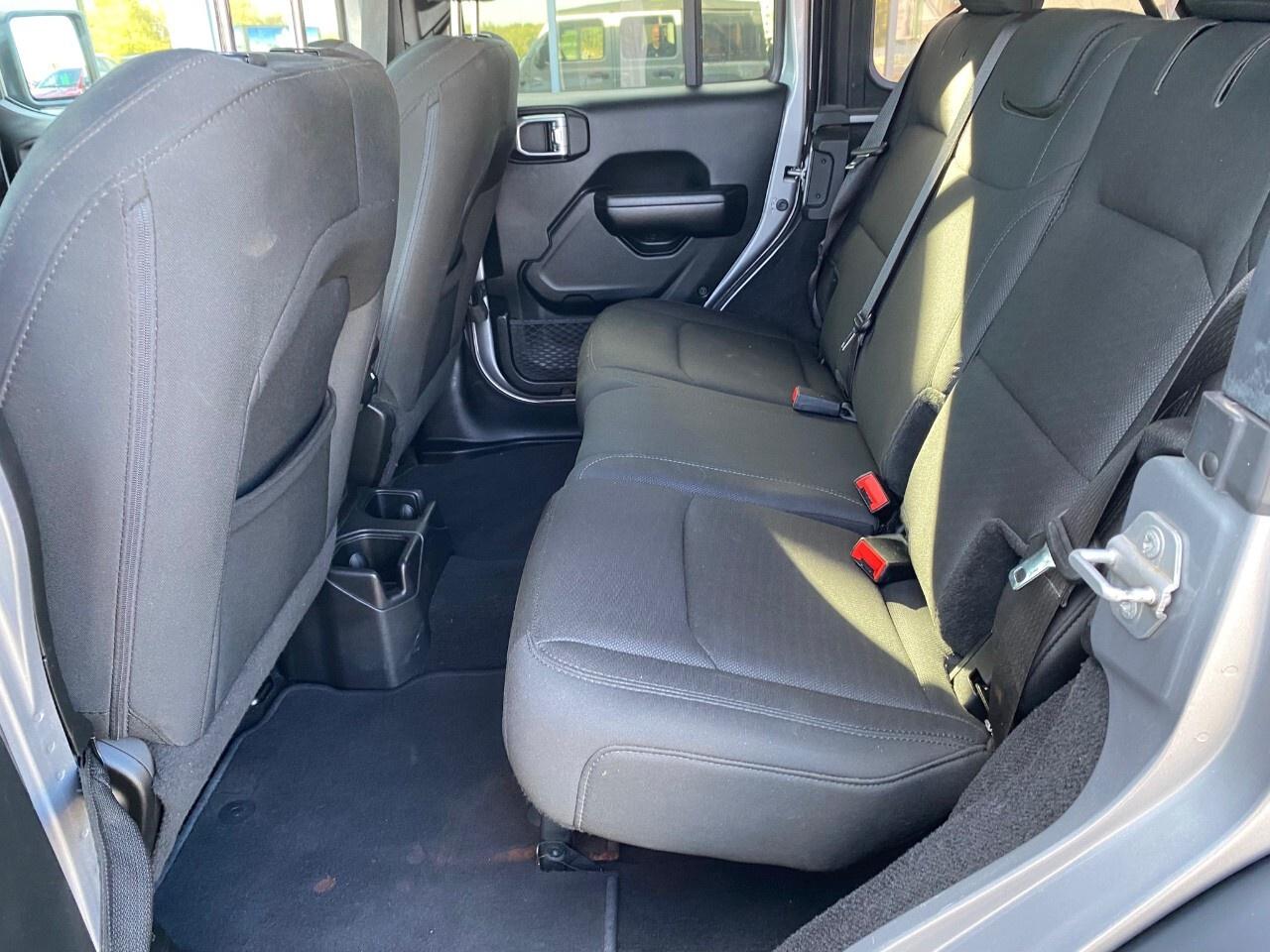 2019 Jeep WRANGLER UNLIMITED Sport 4x4 Photo