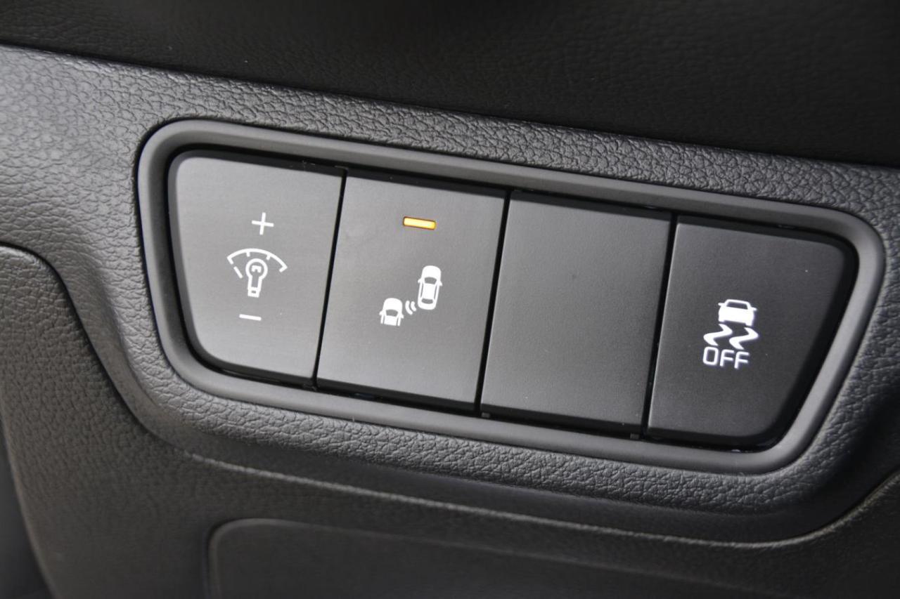 2023 Kia Forte GT Photo