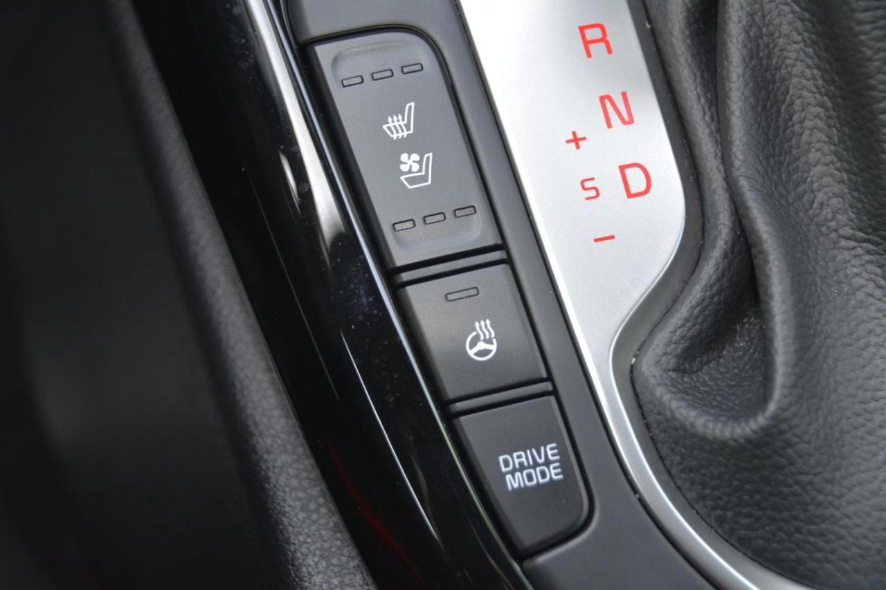 2023 Kia Forte GT Photo