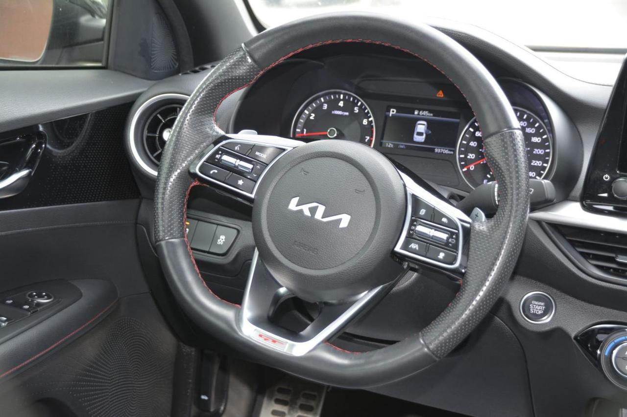 2023 Kia Forte GT Photo