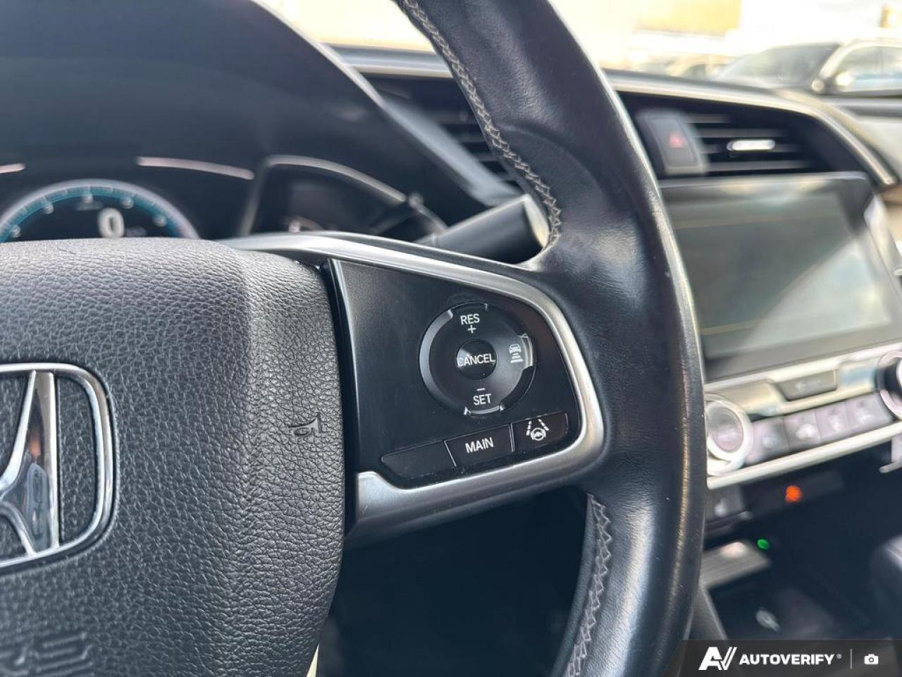 2017 Honda Civic Sedan Touring   Sunroof   Navi   Leather   Carplay Photo