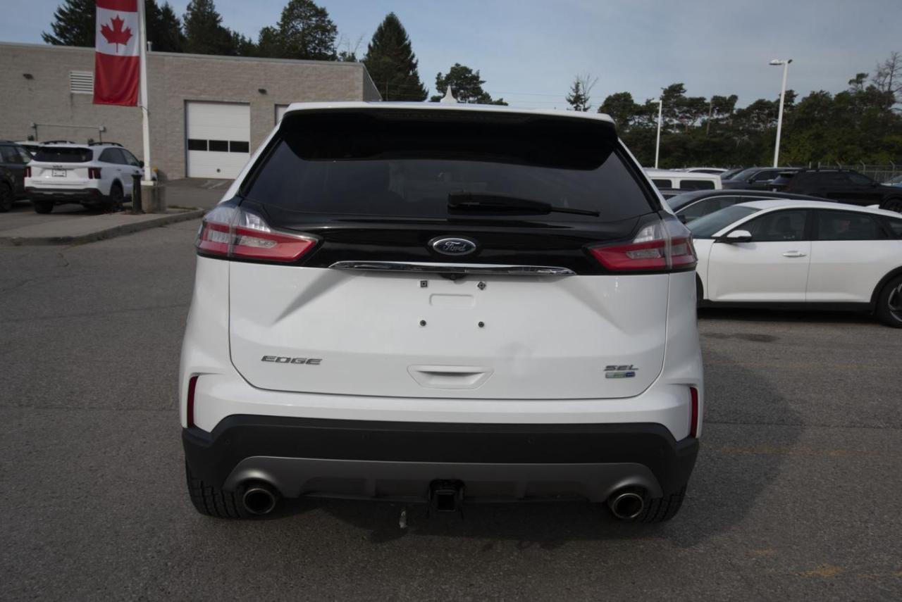 2019 Ford Edge SEL Photo