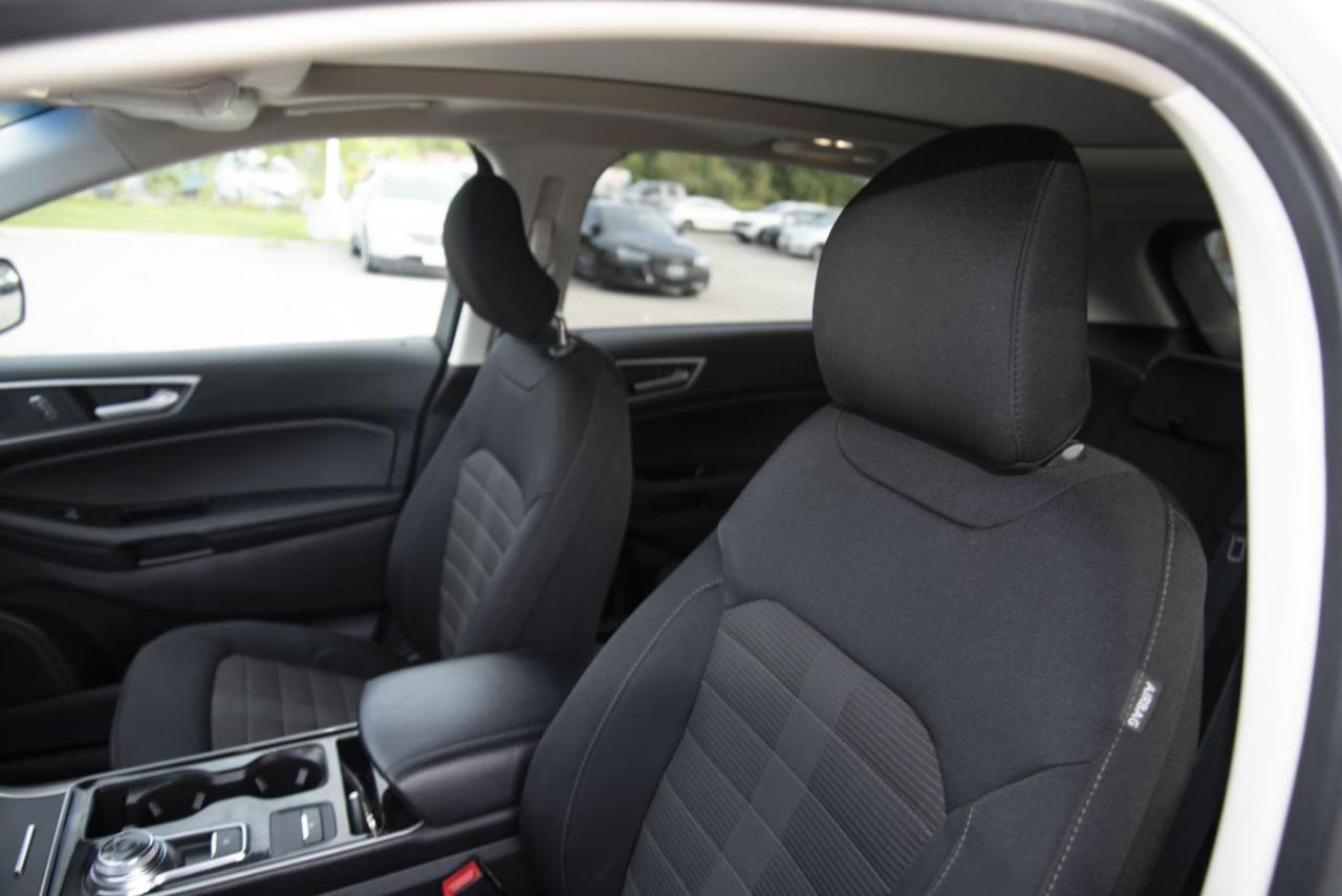 2019 Ford Edge SEL Photo