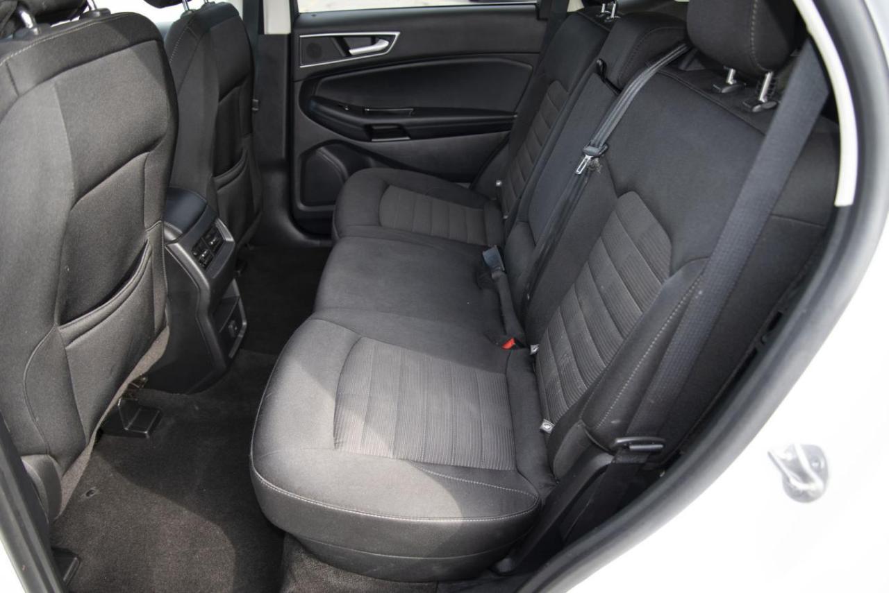 2019 Ford Edge SEL Photo