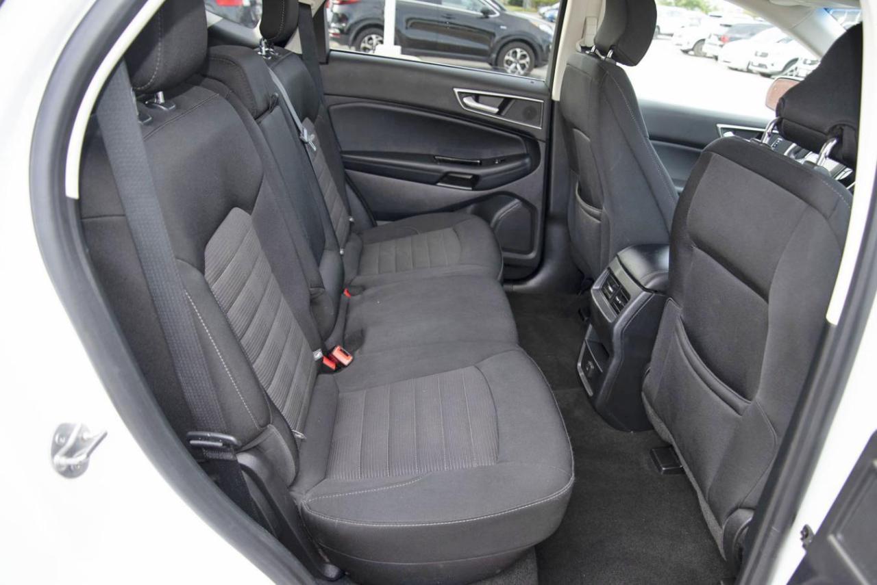 2019 Ford Edge SEL Photo