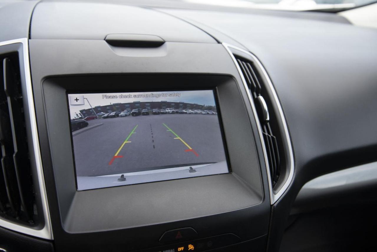 2019 Ford Edge SEL Photo