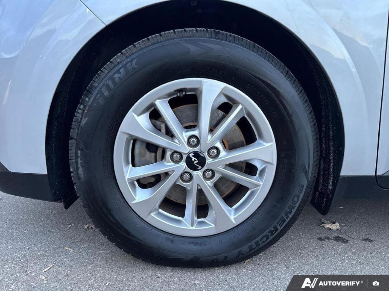 2022 Kia Carnival LX   No Accident   Heated Seats   8-Passenger   Ca Photo